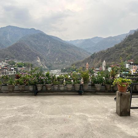 Hotel Manikut Rishīkesh Dış mekan fotoğraf